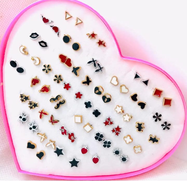 Random Beautiful Ear studs Silicon Back With Back Stoppe